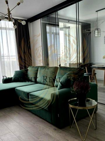 Івана Крамського вул., 9