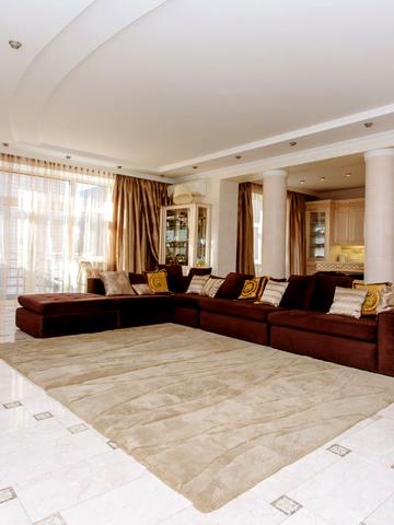 Паторжинського вул., 14