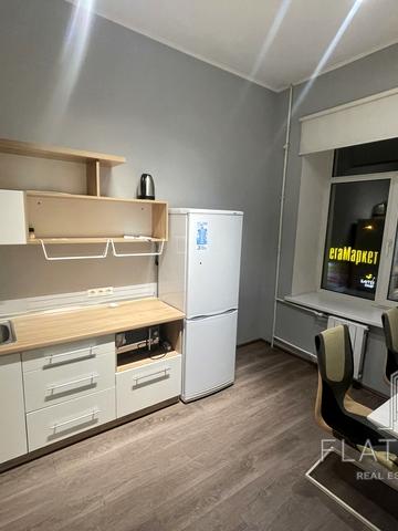 Антоновича вул. (Горького), 47/12