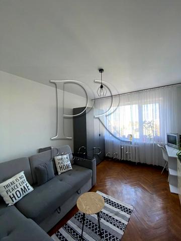 Європейська вул. (Жовтнева), 11