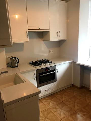 Липська вул., 15-Б