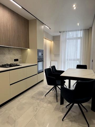 Бельведерська вул., 23