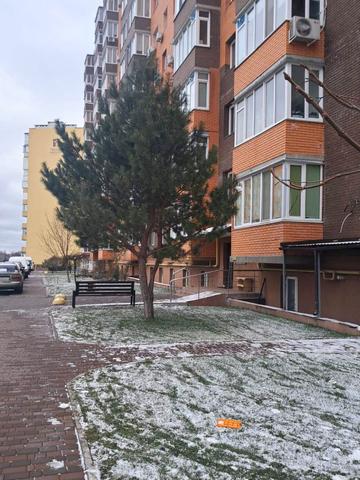 Європейська вул., 1