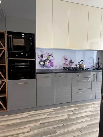 Сагайдачного, 8