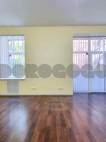 Велика Васильківська вул. (Червоноармійська), 92