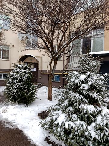 Козацька вул., 6