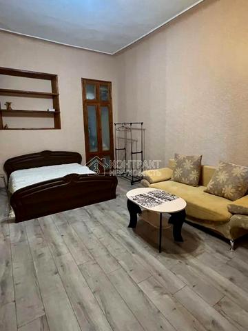 Михайля Семенка вул. (Чайковська), 16