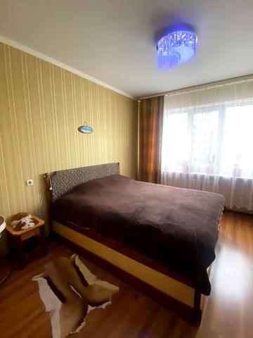 Чорноморська вул., (Будинок 1)