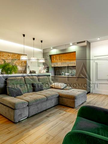 Першотравнева вул.