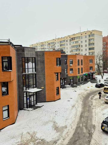 Покровська вул., 28а