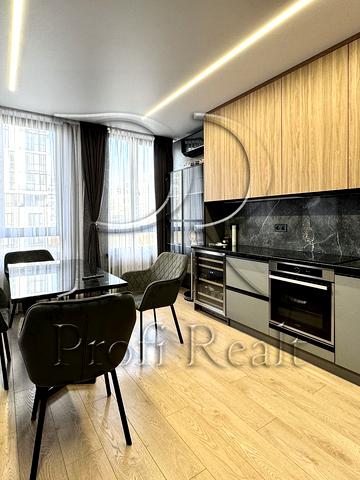 Салютна вул., 2к6