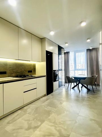 Садова вул., 2e