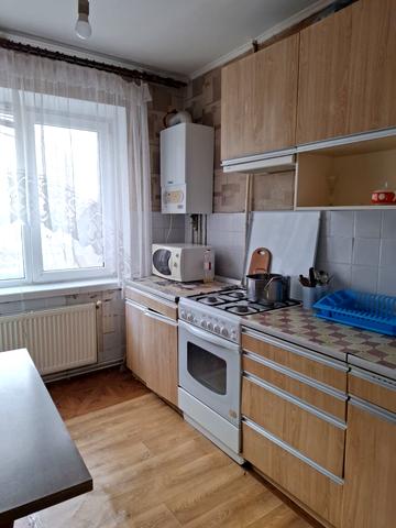 Сергія Корольова вул., 2