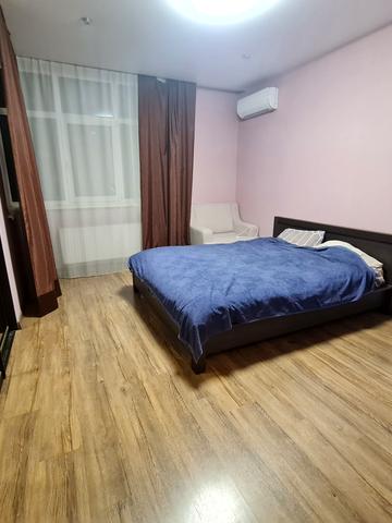 Освіти вул., 16