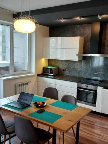 Патріарха Мстислава Скрипника вул., 40