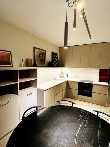 Феодосійський пров., 12