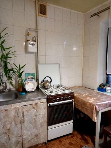 Богдана Хмельницького просп. (Героїв Сталінграда), 38