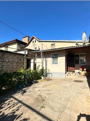 Центральна вул., 60