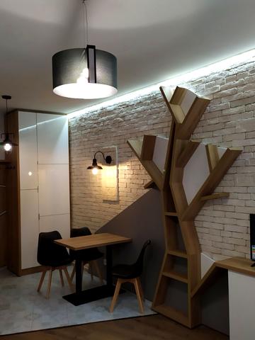 Володимира Кубійовича вул., 37