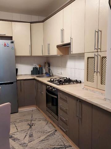 Героїв Небесної Сотні просп., 26/9