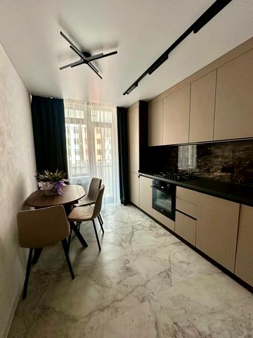 Київська вул., 8-Г