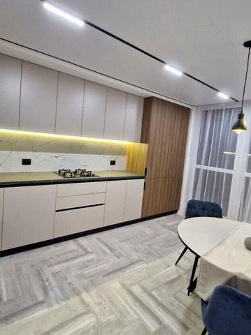 Петра Батьківського вул., 44