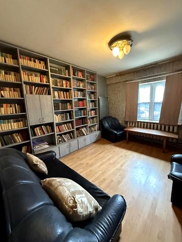 Суднобудівна вул., 17