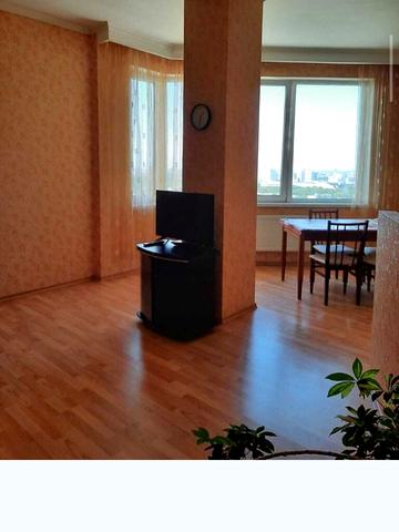 Середньофонтанська вул., 19б