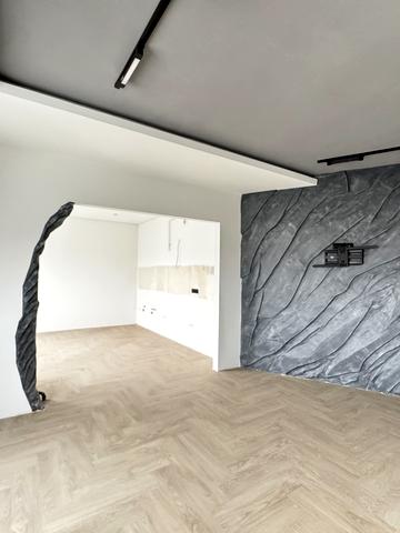 Бельведерська вул., (Будинок 1)