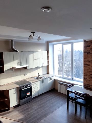 Данила Галицького вул., 16