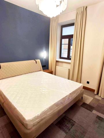 Гончарна вул., 3