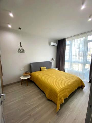 Предславинська вул., 57