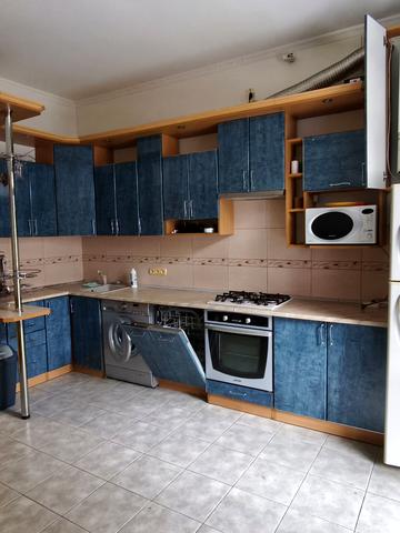 Академіка Андрія Сахарова вул., 58а