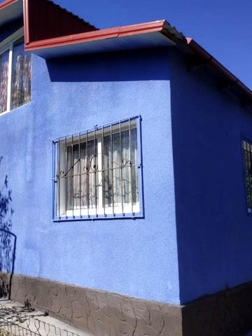 Центральна, 1