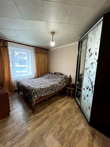 Східна вул., 8