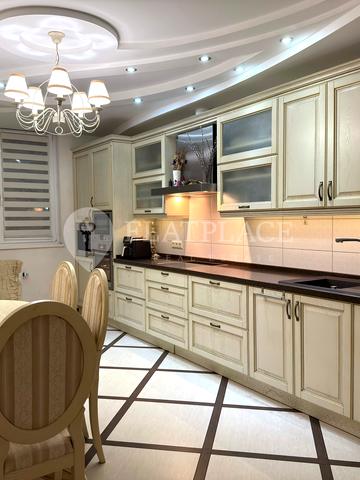 Олександри Екстер вул. (Марини Цвєтаєвої), 3