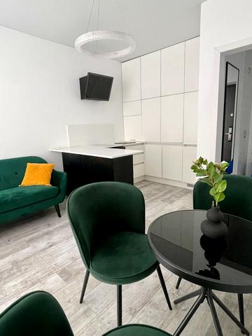 Золотоустівська вул., 34