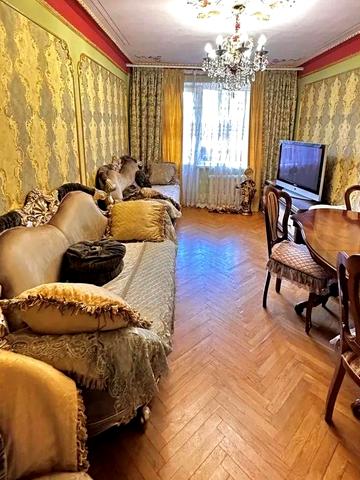 Андрія Малишка вул., 19