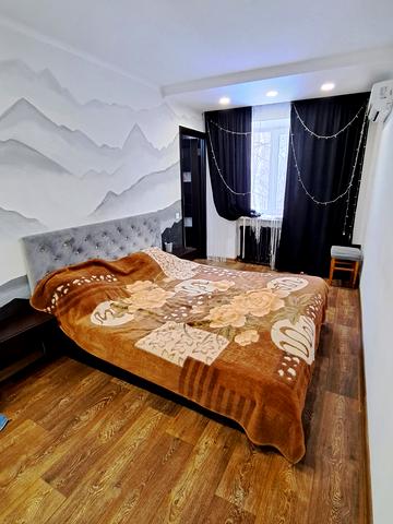 Пастерівська вул., 42