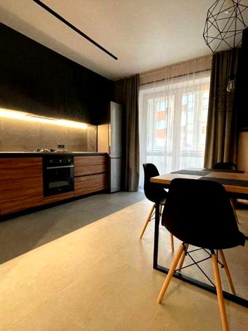 Івана Пулюя вул., 40, к. 1