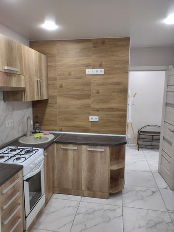 Левка Лукяненка вул. (Ватутіна), 137-В