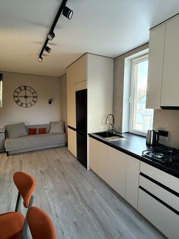 Праведників Світу вул., 21-Г