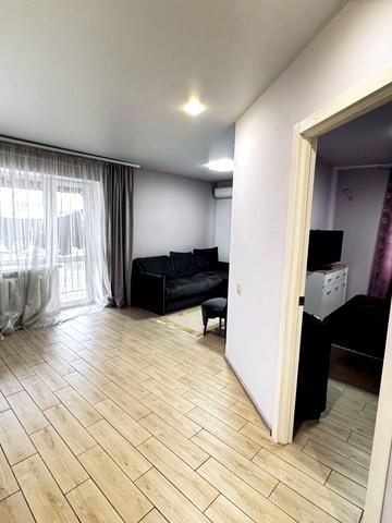 Героїв України вул. (Теплична), 3