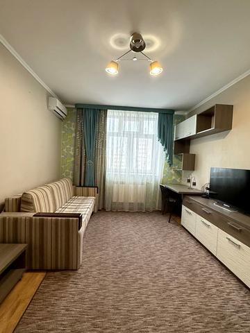 Петра Калнишевського вул. (Михайла Майорова), 7