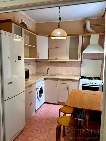 Костя Гордієнка пров., 8