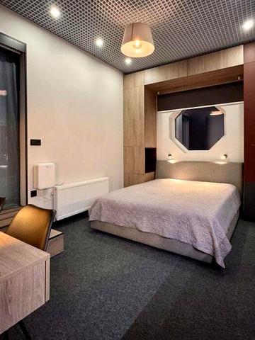 Андрія Верхогляда вул. (Михайла Драгомирова), 15