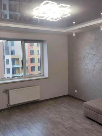 Героїв Крут вул., (Будинок 3)