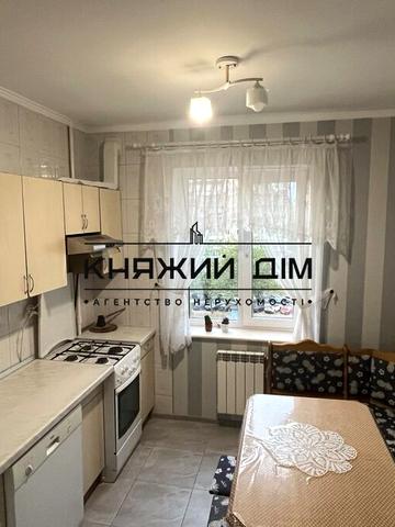 Миколи Бажана просп., 7-Б