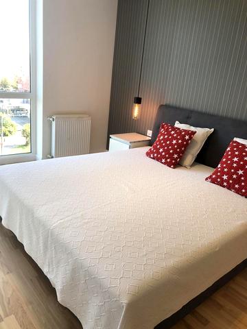 Вячеслава Чорновола просп. (), 69а