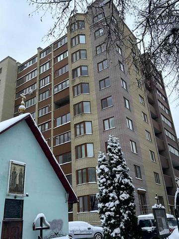 Генерала М. Тарнавського вул., 30